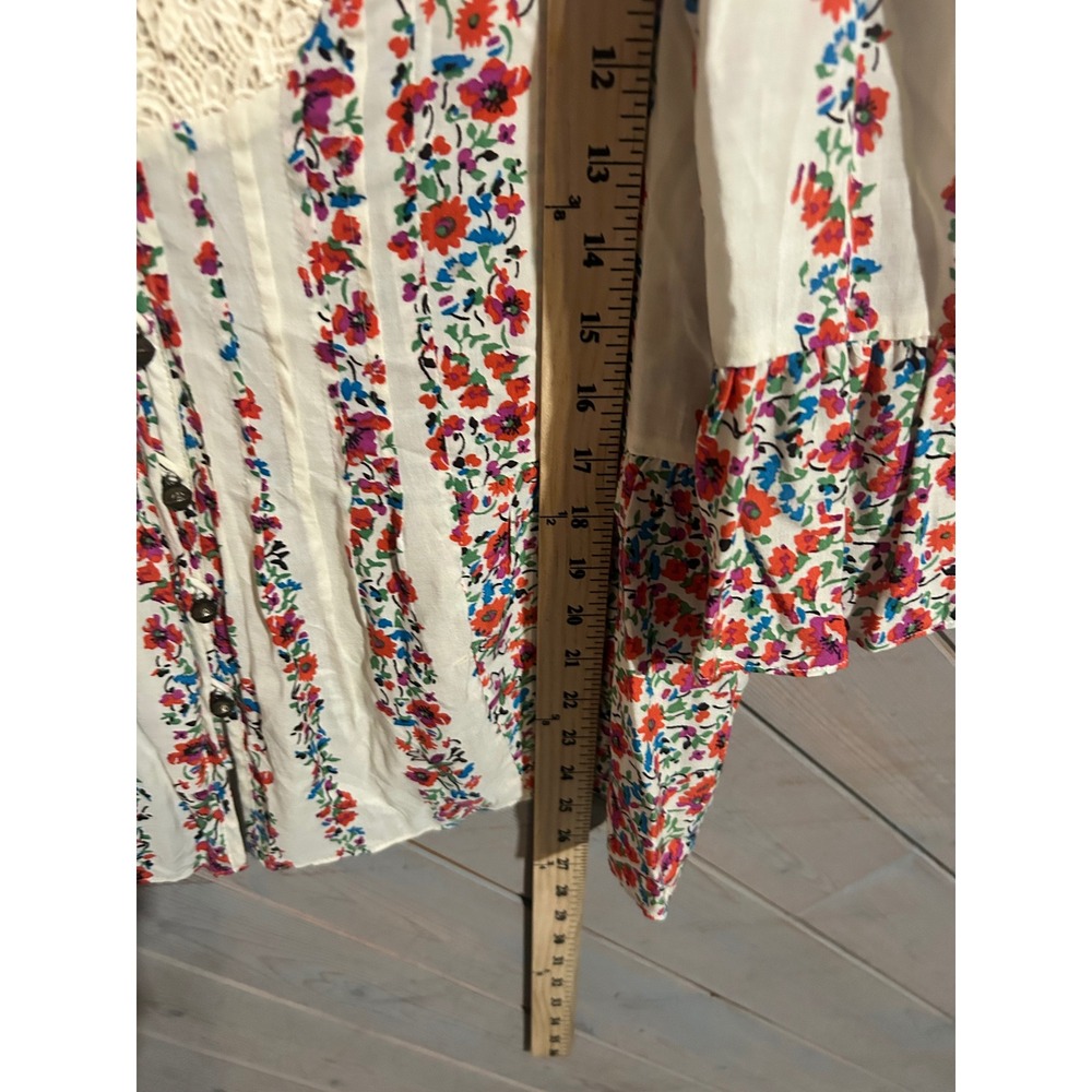 Maeve Anthropologie Floral Print Button Up Top Blouse Crochet Trim Bohemian US 2 - Picture 3 of 5